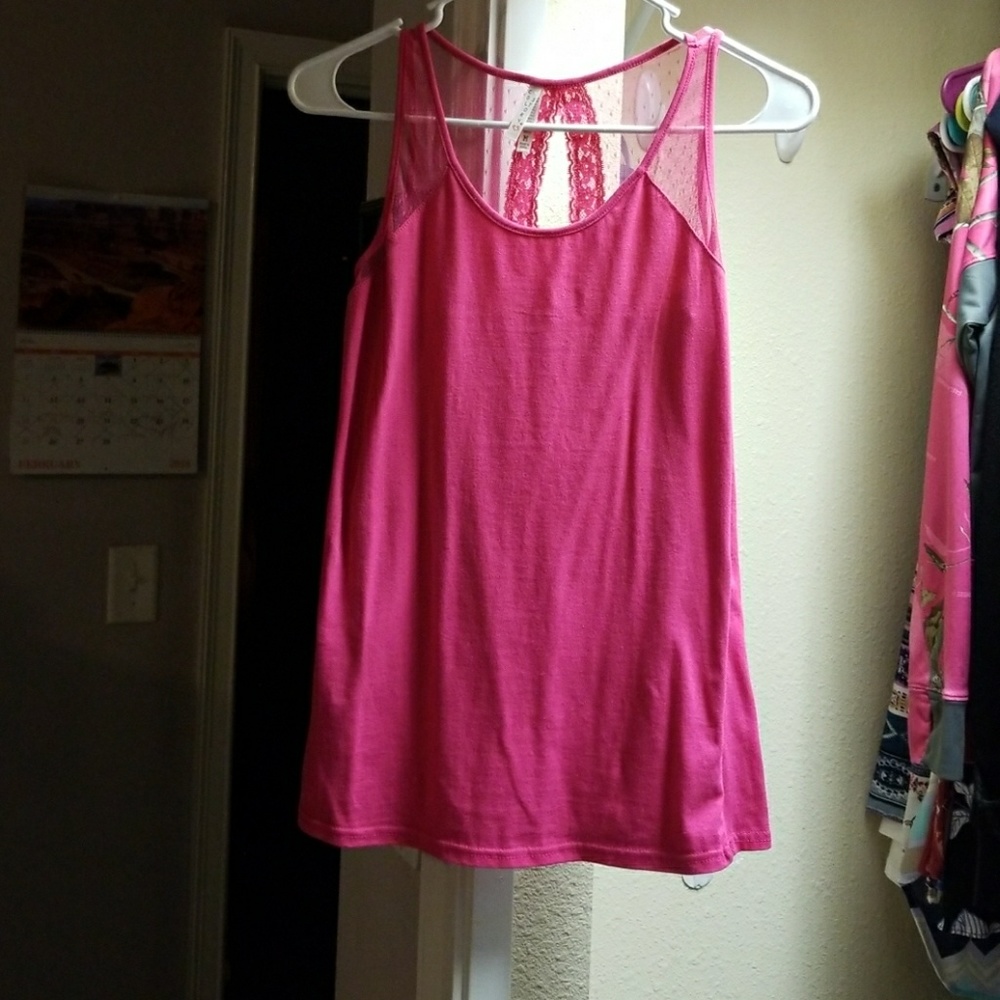 Pink tank top